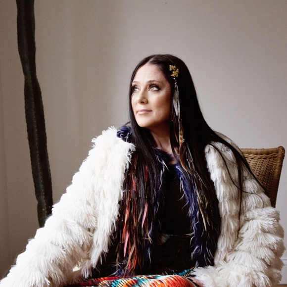 Meet your Posher, Terra - Picture 1 of 1